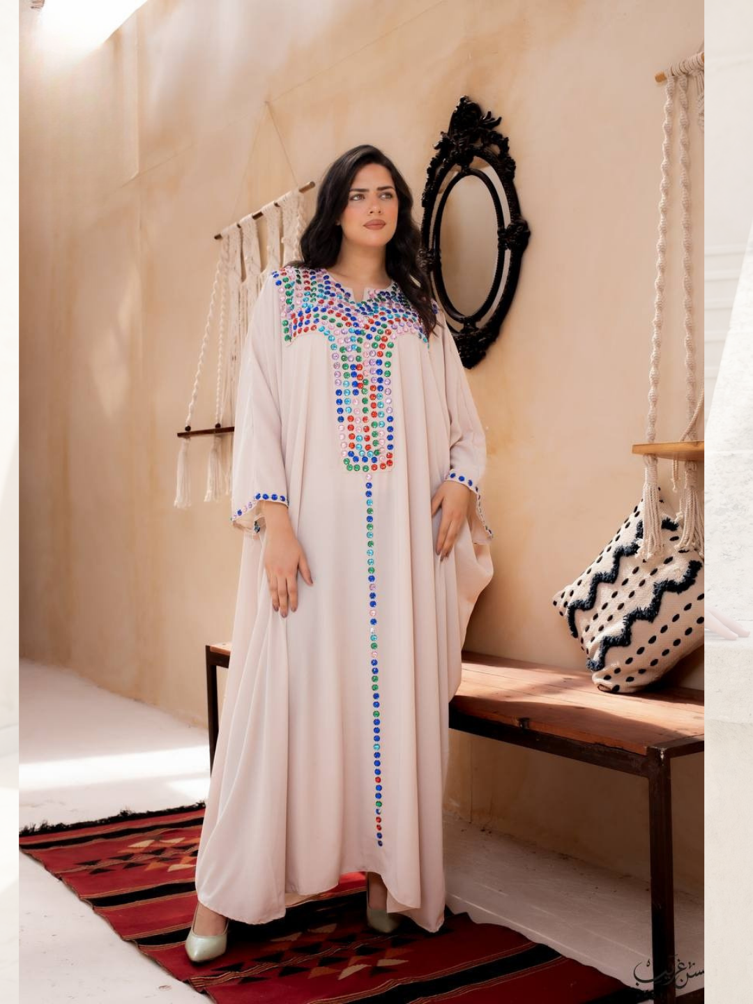 جلابيه كريب مطرزة